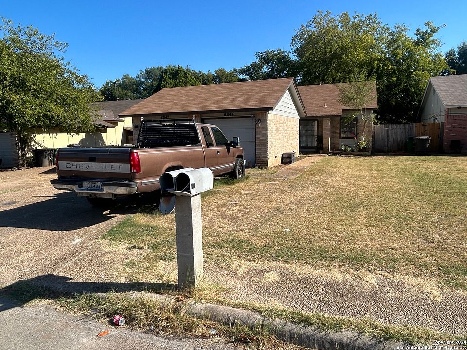 1st image of 8842 MEADOW RANGE ST