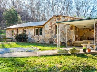 64 Rich Mountain Rd, Brevard, NC 28712
