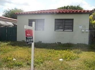 2nd image of 2768 SW 34th Ave