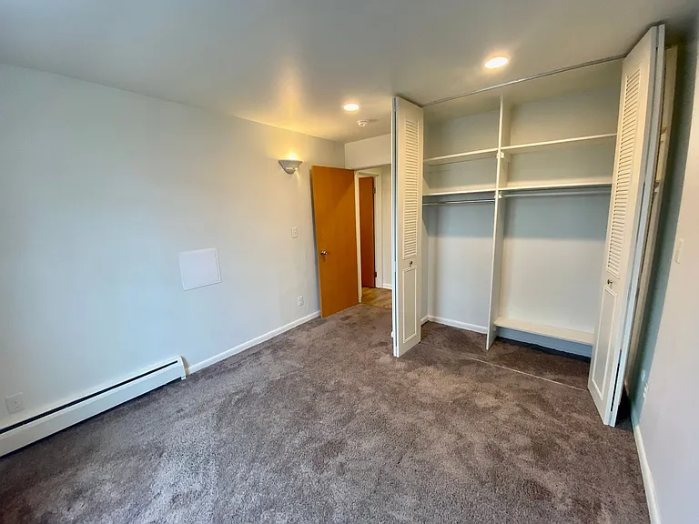 504 Saint Johns St — Photo 103