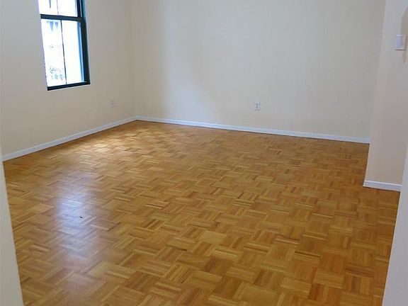 4th image of 510 E 79th St APT 4B