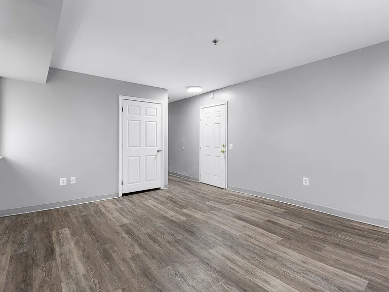 Edgewood Apartments — Photo 6