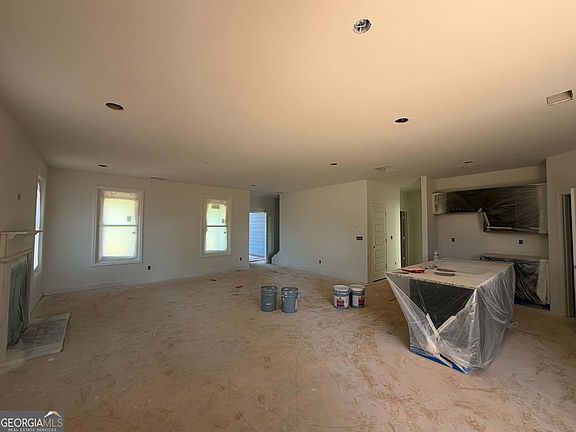 2nd image of 986 S Laney Rd
