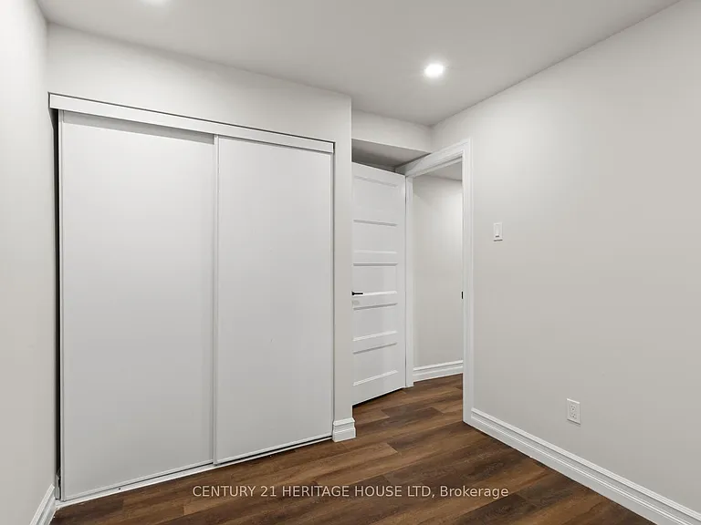 57 Vanbuskirk Dr — Photo 22