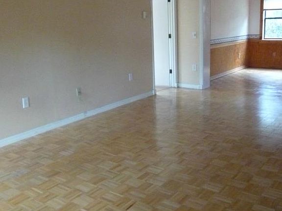 2nd image of 4506 Targee Ave