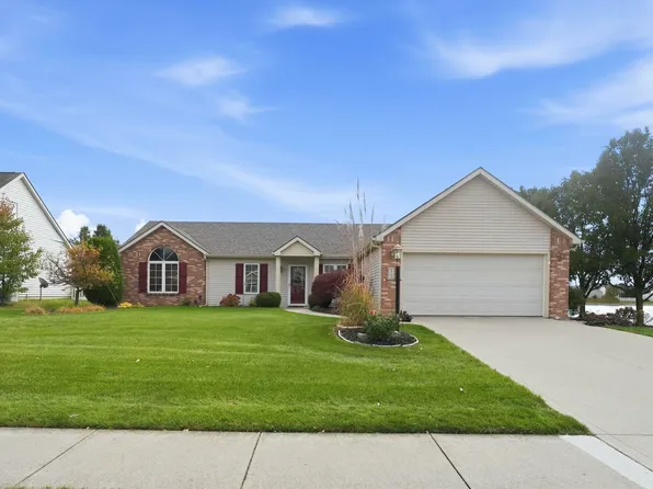 9704 Kildare Xing, Fort Wayne, IN 46835