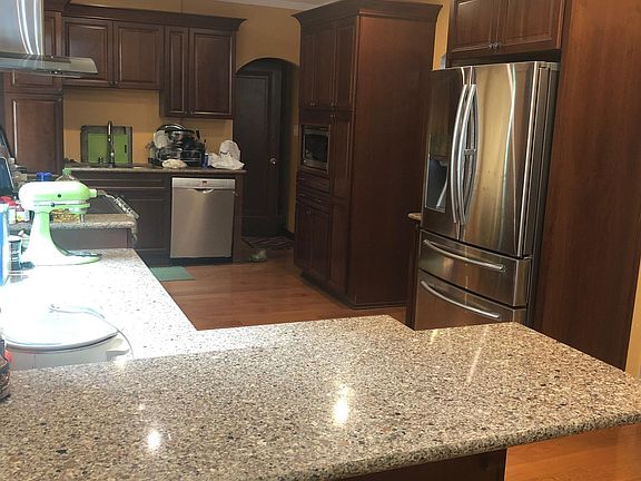 5th image of 4101 N Downer Ave