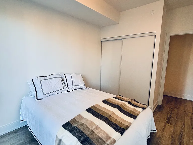 9600 Yonge St #318B — Photo 7