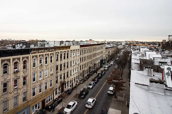 Rented by Nooklyn NYC LLC | media 17