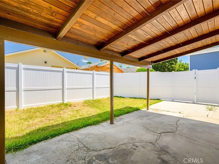 10404 Leolang Ave — Photo 24