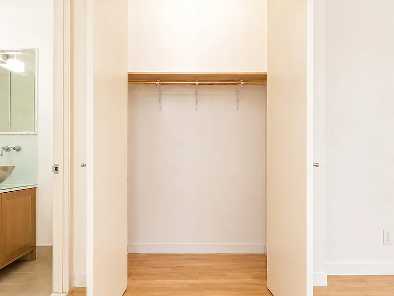 59 John St #2A — Photo 16