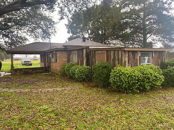 2nd image of 411 Brassette Ln
