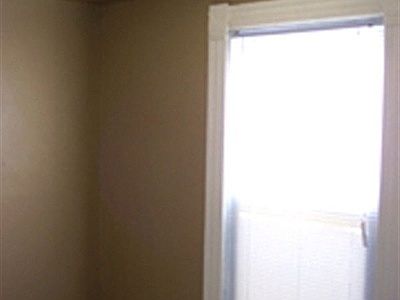 4th image of 839 Alpine Ave NW #2