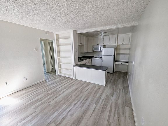 4th image of 3277 Berger Ave #189