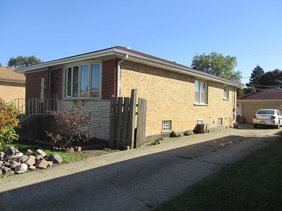 2nd image of 51 52nd Ave