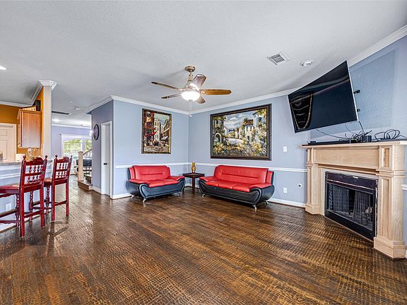 3rd image of 10502 Raven Crossing Ln