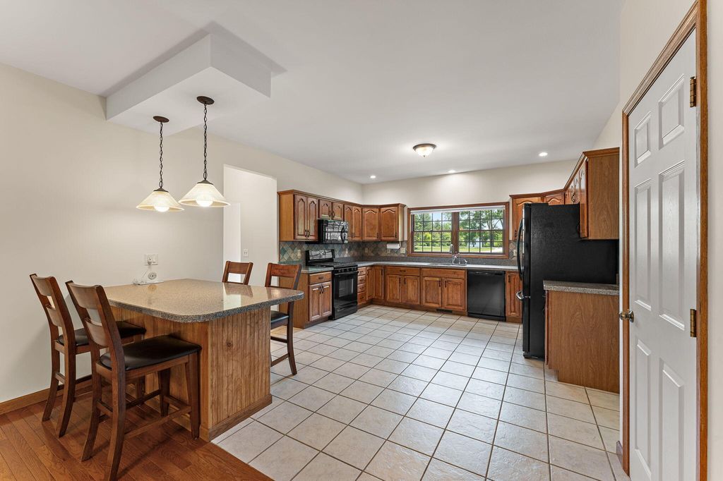 84 N 500 W, Valparaiso, IN - View 5
