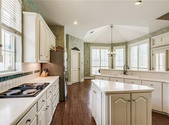 5th image of 17532 Ivy Hill Dr