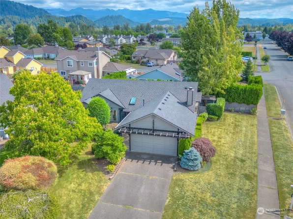 429 Farrelly Street, Enumclaw, WA 98022