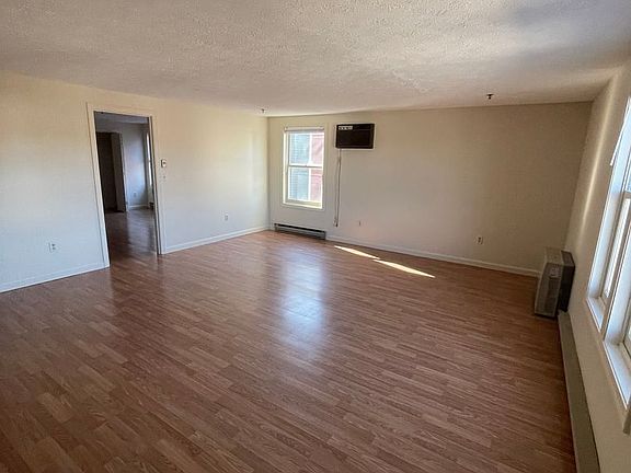 3rd image of 13-17 Washington St #301