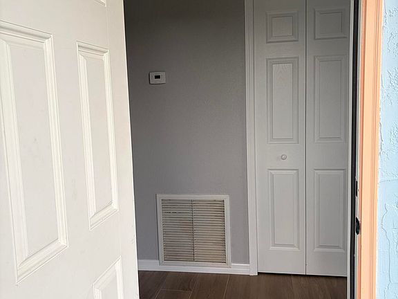 5th image of 1136 Minnet Ct NE