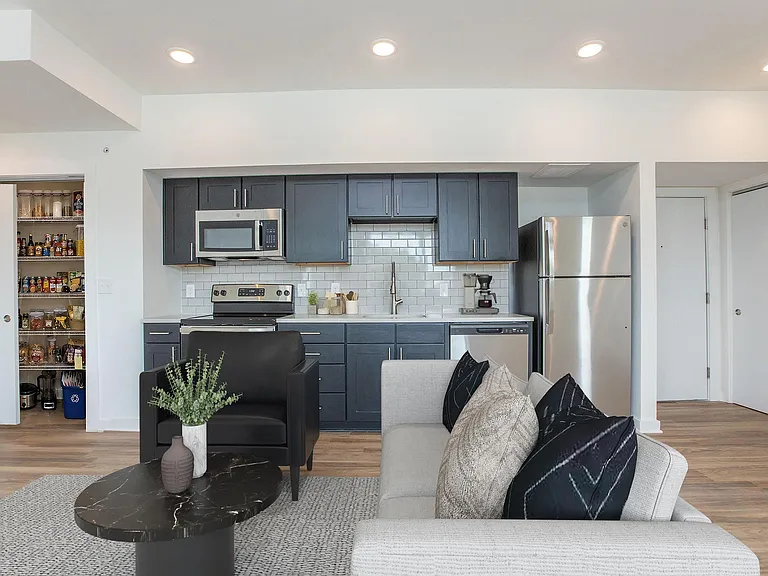 East Seventy Nine Apartments — Photo 17