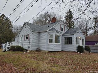 4026 S Towerline Rd, Bridgeport, MI 48722