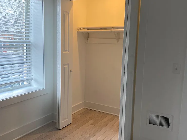 95 Troup St #3 — Photo 22