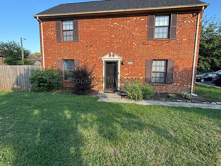361 Circuit Ln — Photo 3