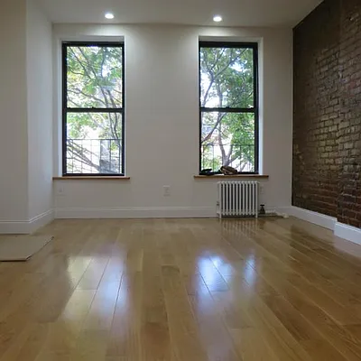 Rented by Centric New York | media 14