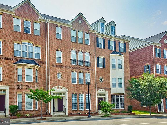 3rd image of 9519 Center St