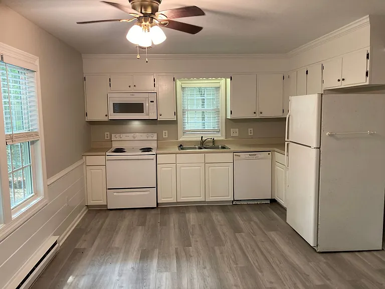 10101 Bayham Dr — Photo 7