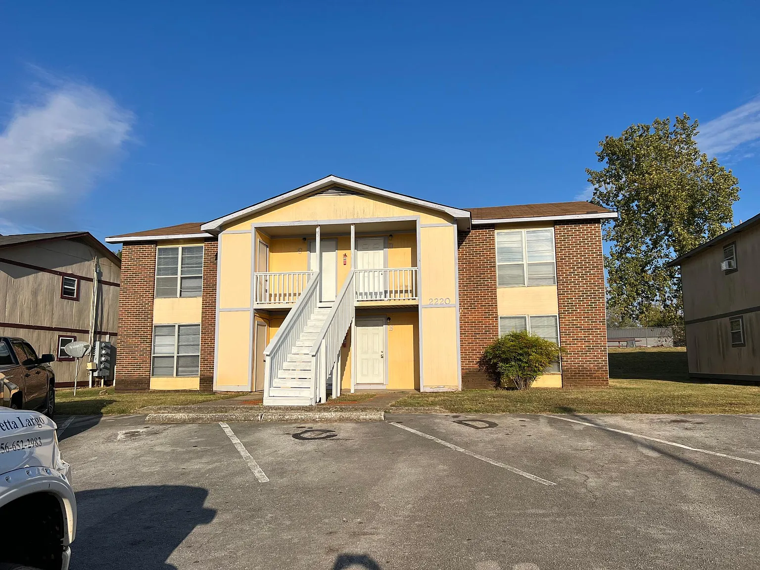 2 bed, 862 sqft, $875 — Photo 1