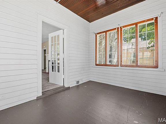 4th image of 603 Liberty St