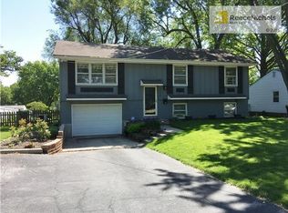 5439 Quivira Rd, Shawnee, KS 66216