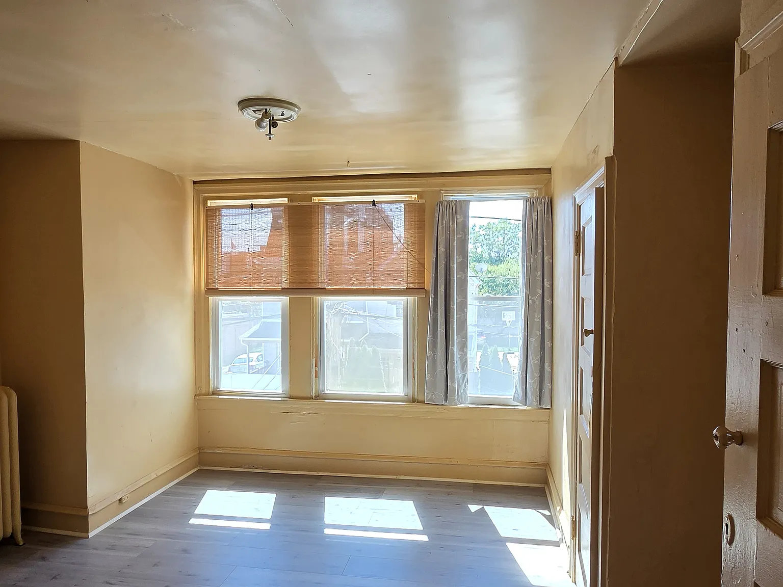 1 bed, $900 — Photo 2
