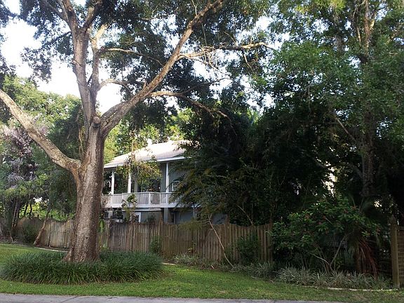 3rd image of 7823 Bay Dr