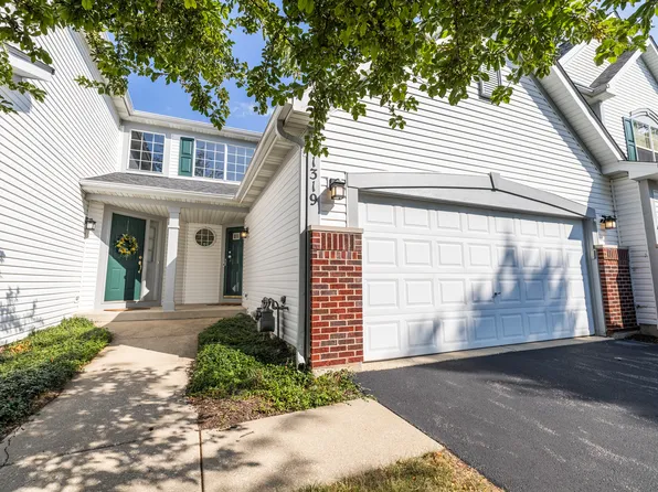 1319 Filly Ln, Bartlett, IL 60103