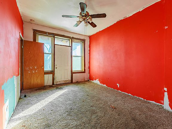 5th image of 1222 S Karlov Ave