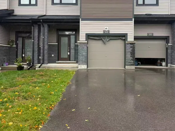 99 Natare Pl, Ottawa, ON K2T 0P3