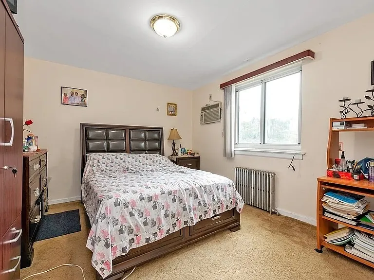 245-24 77th Cres #2 — Photo 4
