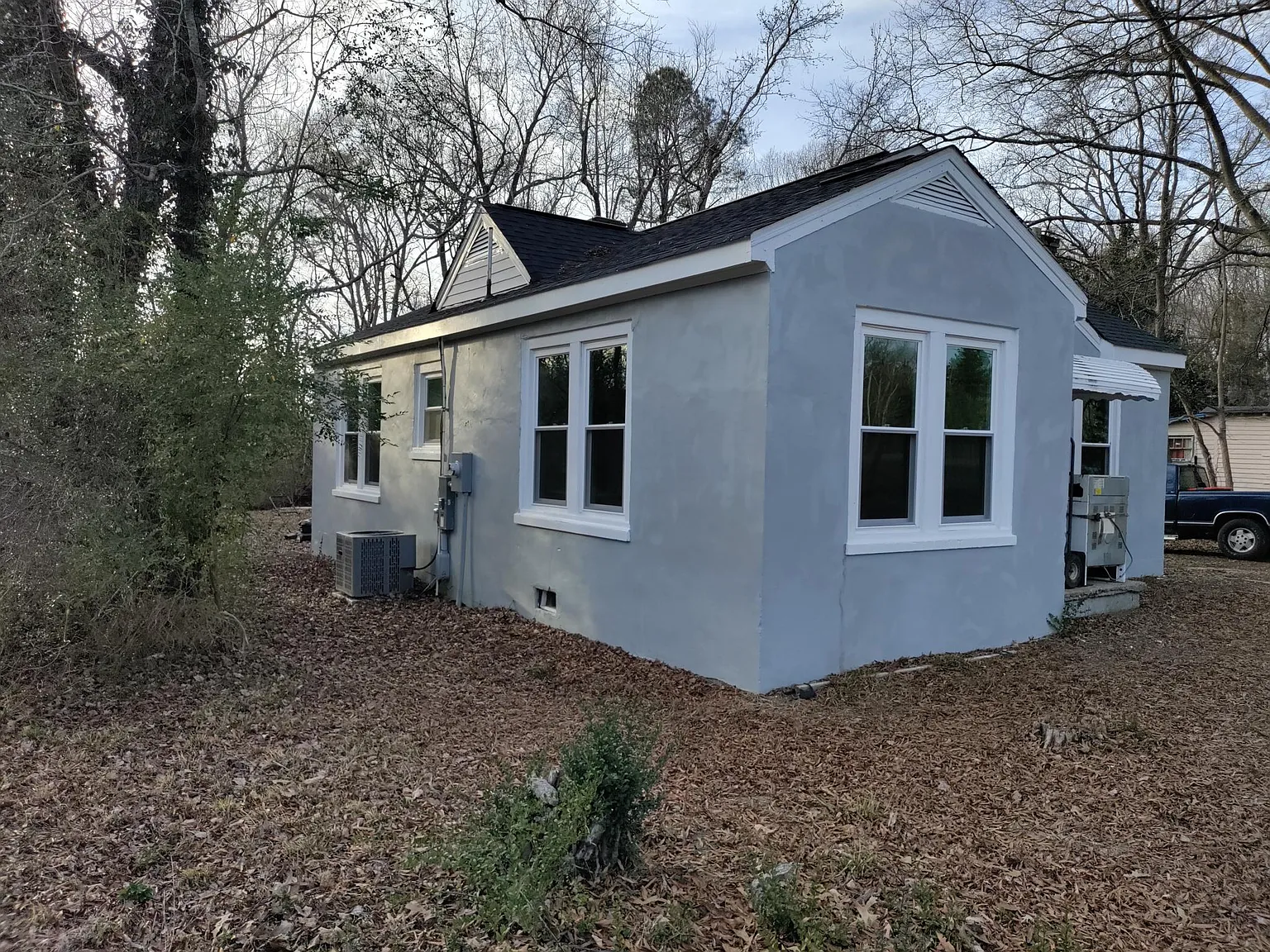 3 bed, 980 sqft, $1,550 — Photo 3