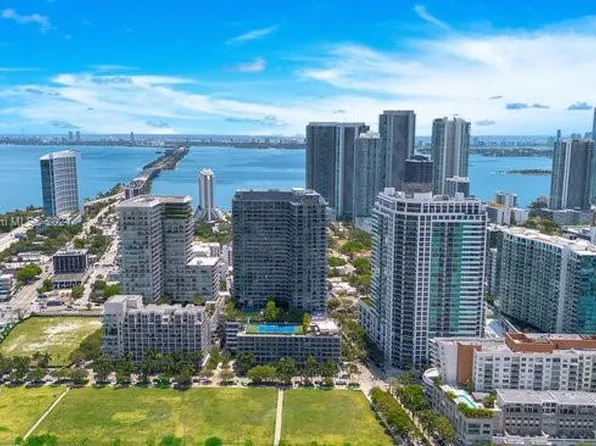 121 NE 34th St #L303, Miami, FL 33137