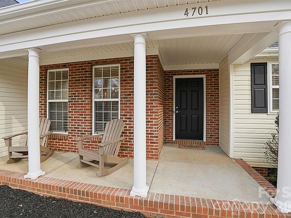 3rd image of 4701 Magnolia Ridge Dr