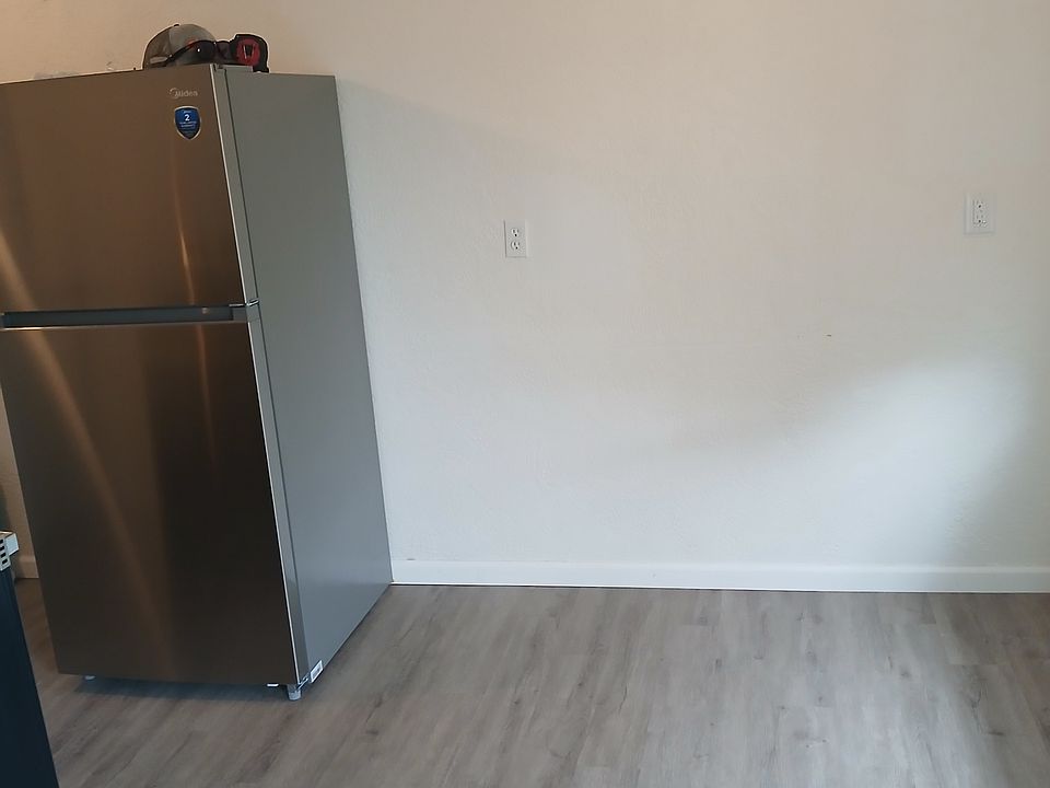 1st image of 712 N Scott Ave #2-800