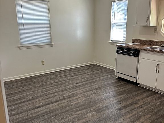 5th image of 5227 Hickory Nut Ln