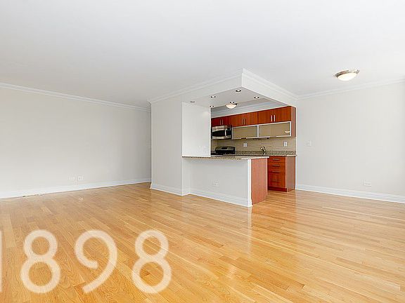 5th image of 120 W 97th St APT 14D