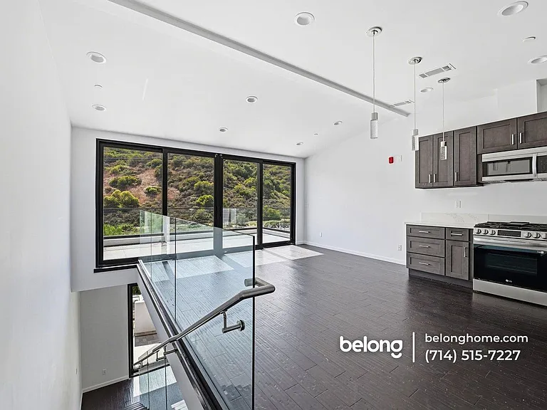 20000 Laguna Canyon Rd #B — Photo 11