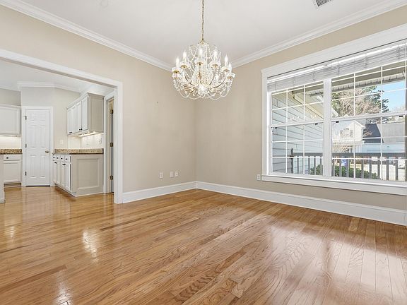 5th image of 2384 Bergeron Way