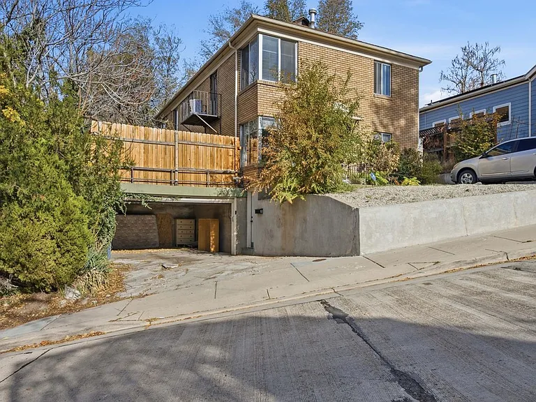 76 W Apricot Ave #2 — Photo 24